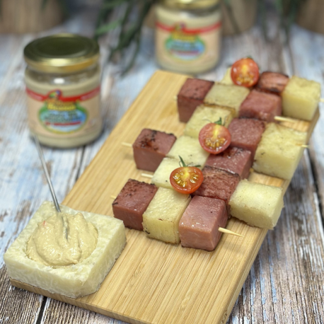 Brochette de jambon de Noël et igname à la sauce des Boucaniers au gingembre