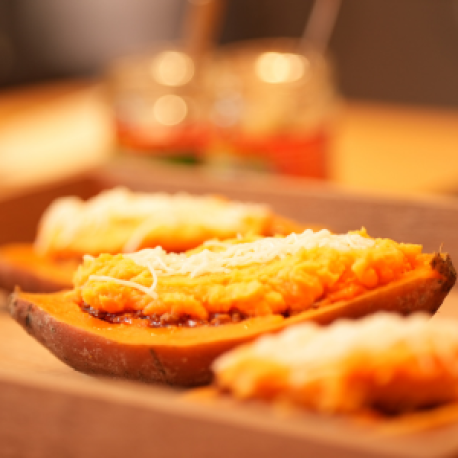 Patate douce de Noël farcie à la bolognaise