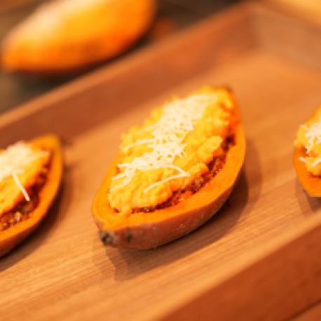 Patate douce de Noël farcie à la bolognaise